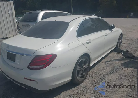 2018 Mercedes-Benz E 300 z USA, uszkodzony, nr VIN WDDZF4JB2JA396981